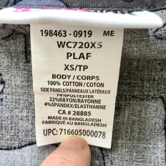 Scrub Star, Womens Scrub Tops, Set of 2, Unicorns & Bear Pattern, Both Sized XS - Picture 15 of 15